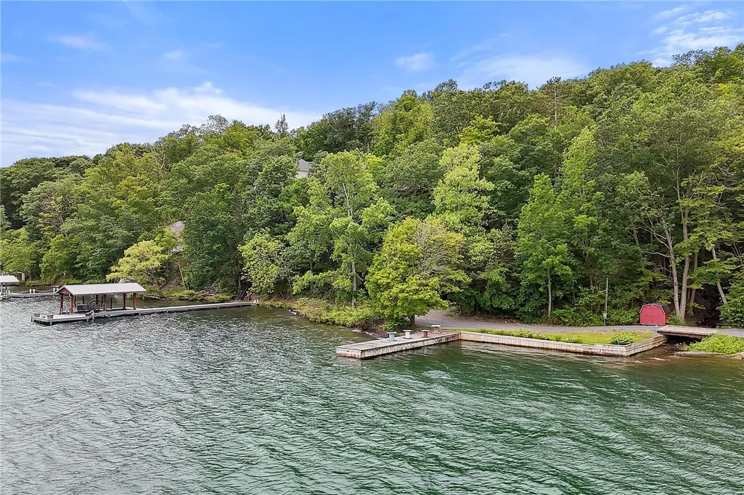 4924 Basswood Road, Starkey, New York 14837, Starkey, New York 14837, 5 Bedrooms Bedrooms, 13 Rooms Rooms,4 BathroomsBathrooms,Residential,For Sale,4924 Basswood Road, Starkey, New York 14837,0,R1674061