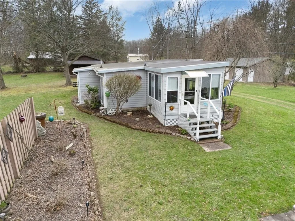 10340 Oregon Avenue, Wolcott, New York 14590, Wolcott, New York 14590, 2 Bedroom Bedrooms, 2 Room Rooms,1 BathroomBathrooms,Residential,For Sale,10340 Oregon Avenue, Wolcott, New York 14590,0,R1673544