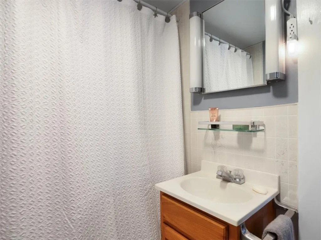 10340 Oregon Avenue, Wolcott, New York 14590, Wolcott, New York 14590, 2 Bedroom Bedrooms, 2 Room Rooms,1 BathroomBathrooms,Residential,For Sale,10340 Oregon Avenue, Wolcott, New York 14590,0,R1673544