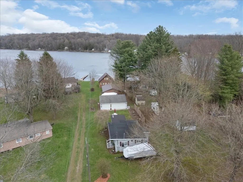 10340 Oregon Avenue, Wolcott, New York 14590, Wolcott, New York 14590, 2 Bedroom Bedrooms, 2 Room Rooms,1 BathroomBathrooms,Residential,For Sale,10340 Oregon Avenue, Wolcott, New York 14590,0,R1673544