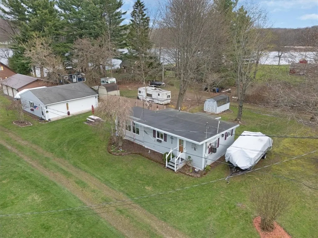 10340 Oregon Avenue, Wolcott, New York 14590, Wolcott, New York 14590, 2 Bedroom Bedrooms, 2 Room Rooms,1 BathroomBathrooms,Residential,For Sale,10340 Oregon Avenue, Wolcott, New York 14590,0,R1673544