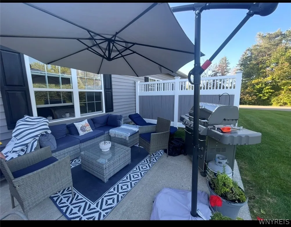 5281 Chestnut Ridge, Orchard Park, New York 14127, Orchard Park, New York 14127, 2 Bedrooms Bedrooms, 4 Rooms Rooms,2 BathroomsBathrooms,Residential Lease,For Rent,5281 Chestnut Ridge, Orchard Park, New York 14127,0,B1674151