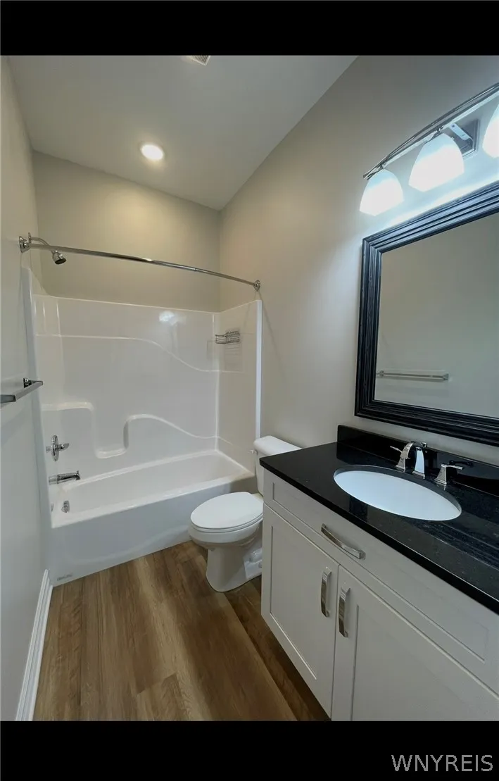 5281 Chestnut Ridge, Orchard Park, New York 14127, Orchard Park, New York 14127, 2 Bedrooms Bedrooms, 4 Rooms Rooms,2 BathroomsBathrooms,Residential Lease,For Rent,5281 Chestnut Ridge, Orchard Park, New York 14127,0,B1674151