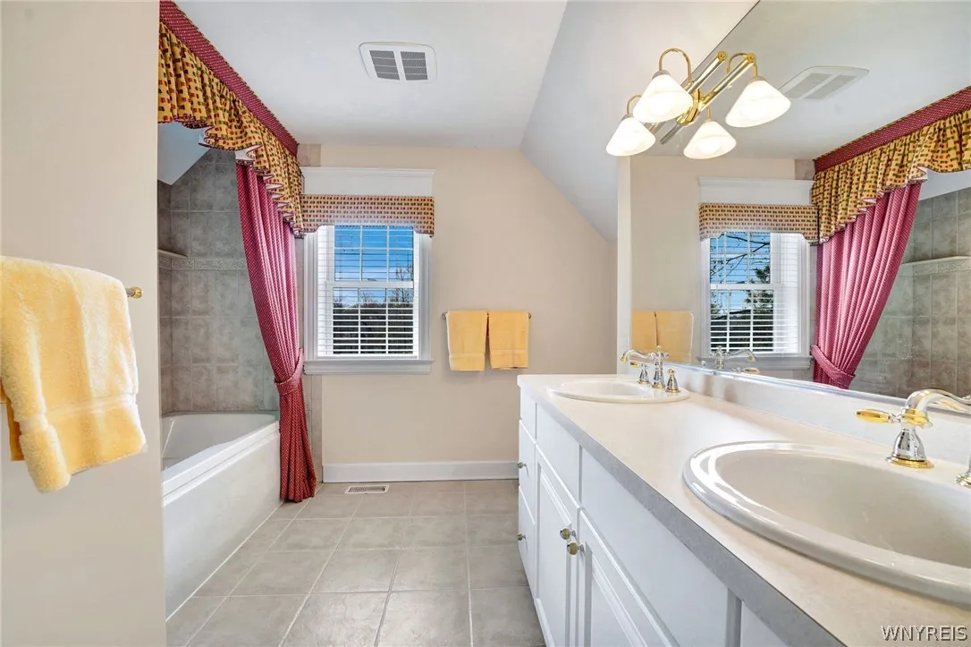 35 Birdsong Parkway, Orchard Park, New York 14127, Orchard Park, New York 14127, 4 Bedrooms Bedrooms, 10 Rooms Rooms,3 BathroomsBathrooms,Residential,For Sale,35 Birdsong Parkway, Orchard Park, New York 14127,0,B1673669