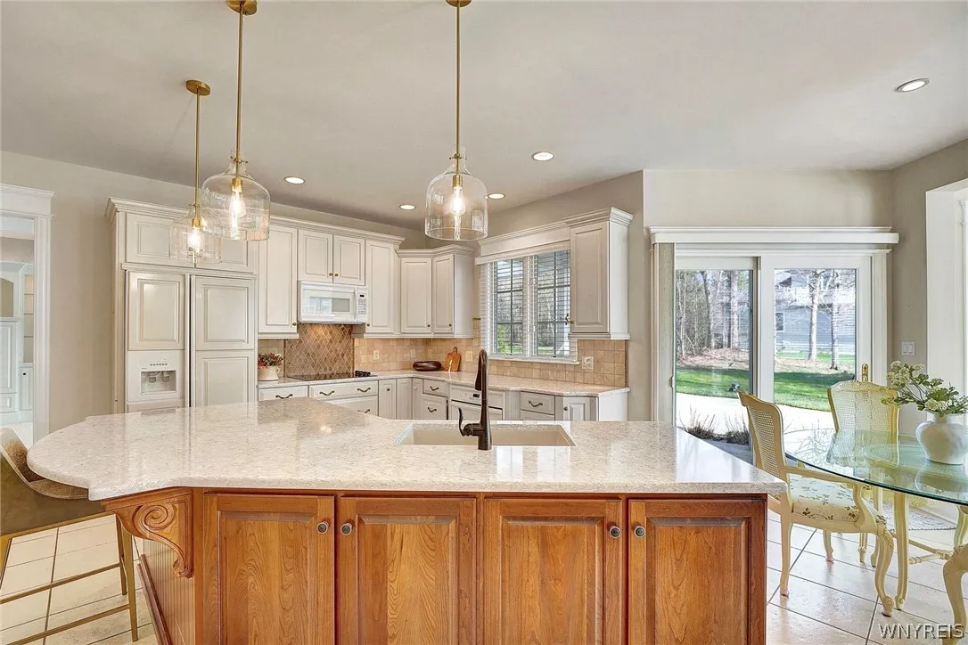 35 Birdsong Parkway, Orchard Park, New York 14127, Orchard Park, New York 14127, 4 Bedrooms Bedrooms, 10 Rooms Rooms,3 BathroomsBathrooms,Residential,For Sale,35 Birdsong Parkway, Orchard Park, New York 14127,0,B1673669