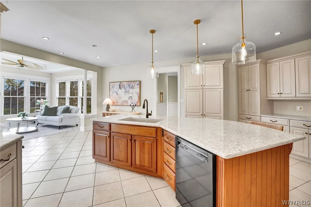 35 Birdsong Parkway, Orchard Park, New York 14127, Orchard Park, New York 14127, 4 Bedrooms Bedrooms, 10 Rooms Rooms,3 BathroomsBathrooms,Residential,For Sale,35 Birdsong Parkway, Orchard Park, New York 14127,0,B1673669