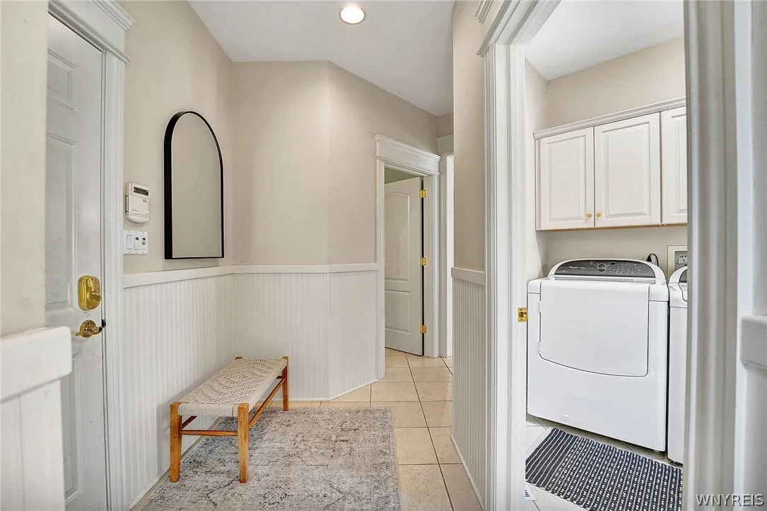 35 Birdsong Parkway, Orchard Park, New York 14127, Orchard Park, New York 14127, 4 Bedrooms Bedrooms, 10 Rooms Rooms,3 BathroomsBathrooms,Residential,For Sale,35 Birdsong Parkway, Orchard Park, New York 14127,0,B1673669