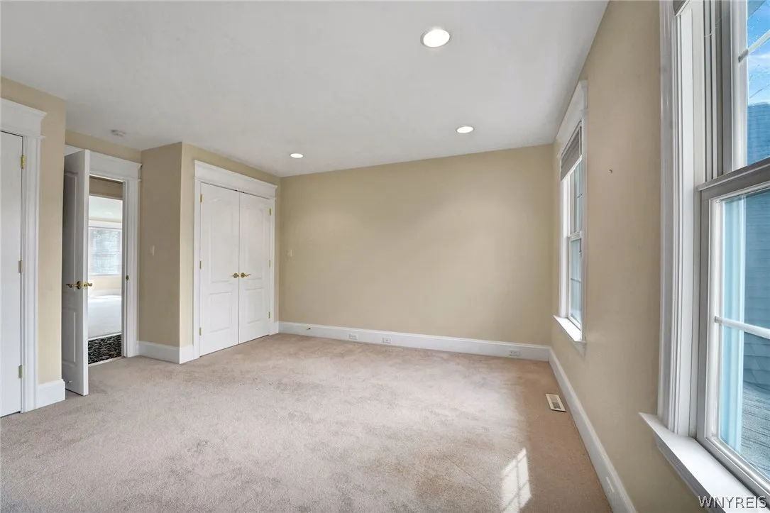 35 Birdsong Parkway, Orchard Park, New York 14127, Orchard Park, New York 14127, 4 Bedrooms Bedrooms, 10 Rooms Rooms,3 BathroomsBathrooms,Residential,For Sale,35 Birdsong Parkway, Orchard Park, New York 14127,0,B1673669