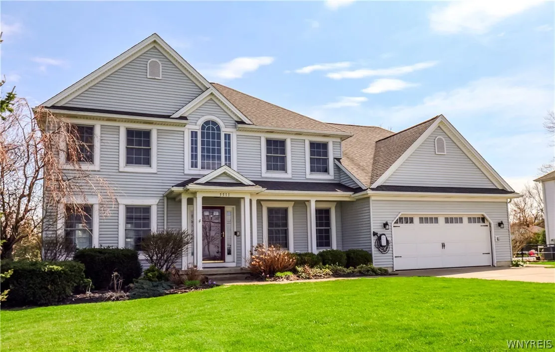 5511 Old Lake Shore Road, Hamburg, New York 14085, Hamburg, New York 14085, 4 Bedrooms Bedrooms, 9 Rooms Rooms,2 BathroomsBathrooms,Residential,Closed,5511 Old Lake Shore Road, Hamburg, New York 14085,0,B1674057