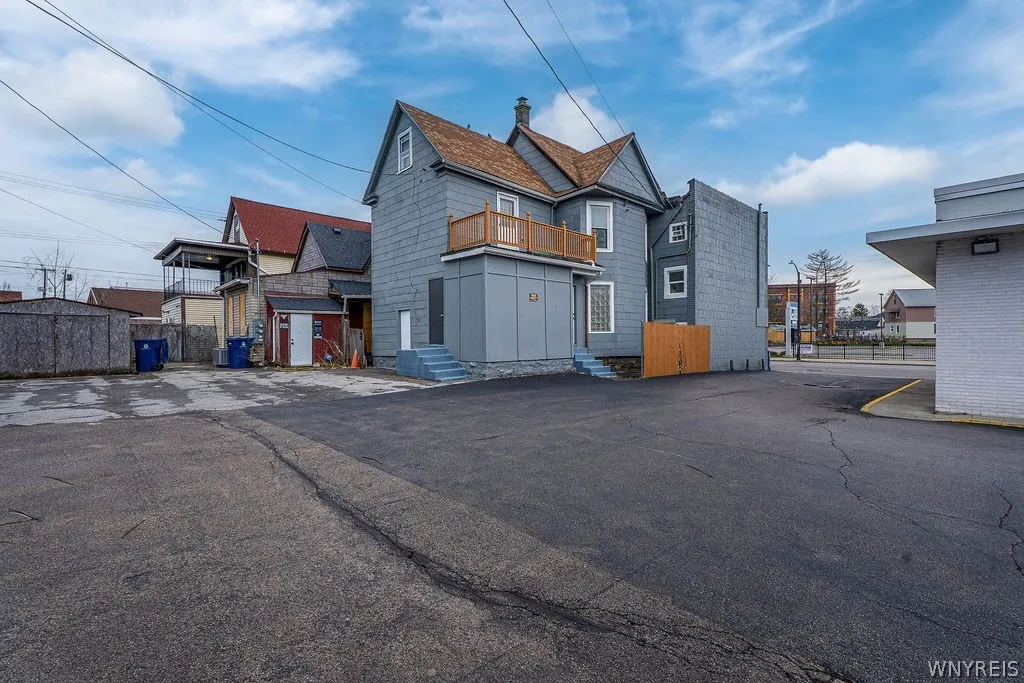 796 Tonawanda Street, Buffalo, New York 14207, Buffalo, New York 14207, 7 Room Rooms,Commercial Sale,For Sale,796 Tonawanda Street, Buffalo, New York 14207,0,B1673842