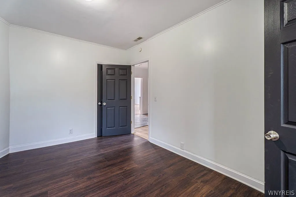 796 Tonawanda Street, Buffalo, New York 14207, Buffalo, New York 14207, 7 Room Rooms,Commercial Sale,For Sale,796 Tonawanda Street, Buffalo, New York 14207,0,B1673842