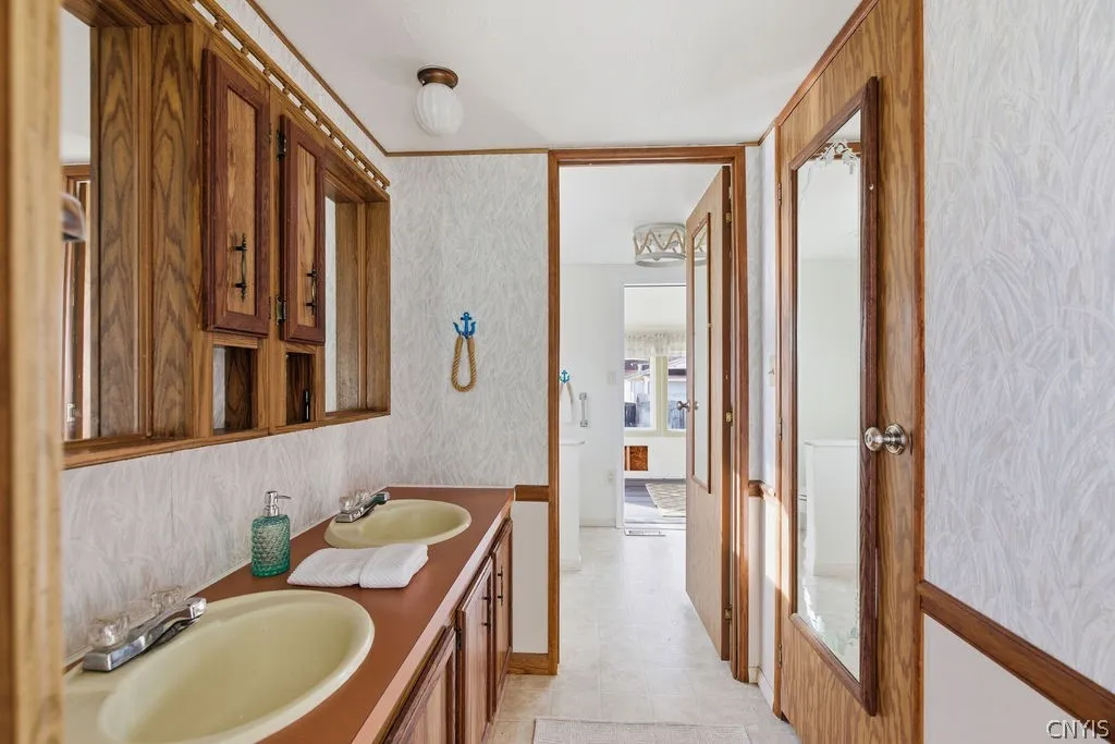 61 North River Drive, Hastings, New York 13036, Hastings, New York 13036, 3 Bedroom Bedrooms, 6 Room Rooms,2 BathroomBathrooms,Residential,For Sale,61 North River Drive, Hastings, New York 13036,0,S1673450