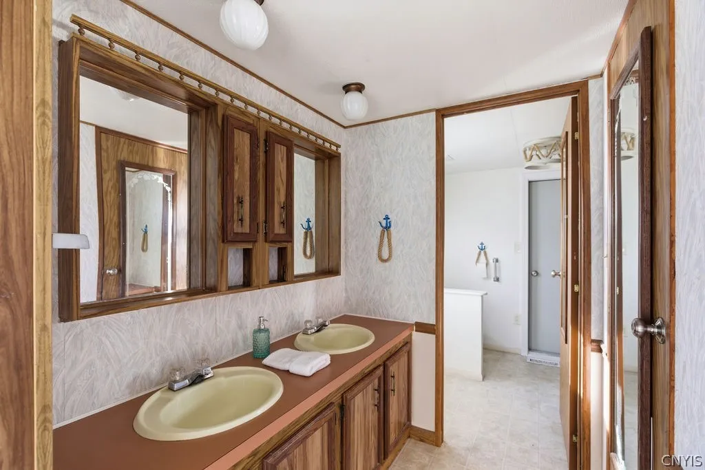 61 North River Drive, Hastings, New York 13036, Hastings, New York 13036, 3 Bedroom Bedrooms, 6 Room Rooms,2 BathroomBathrooms,Residential,For Sale,61 North River Drive, Hastings, New York 13036,0,S1673450
