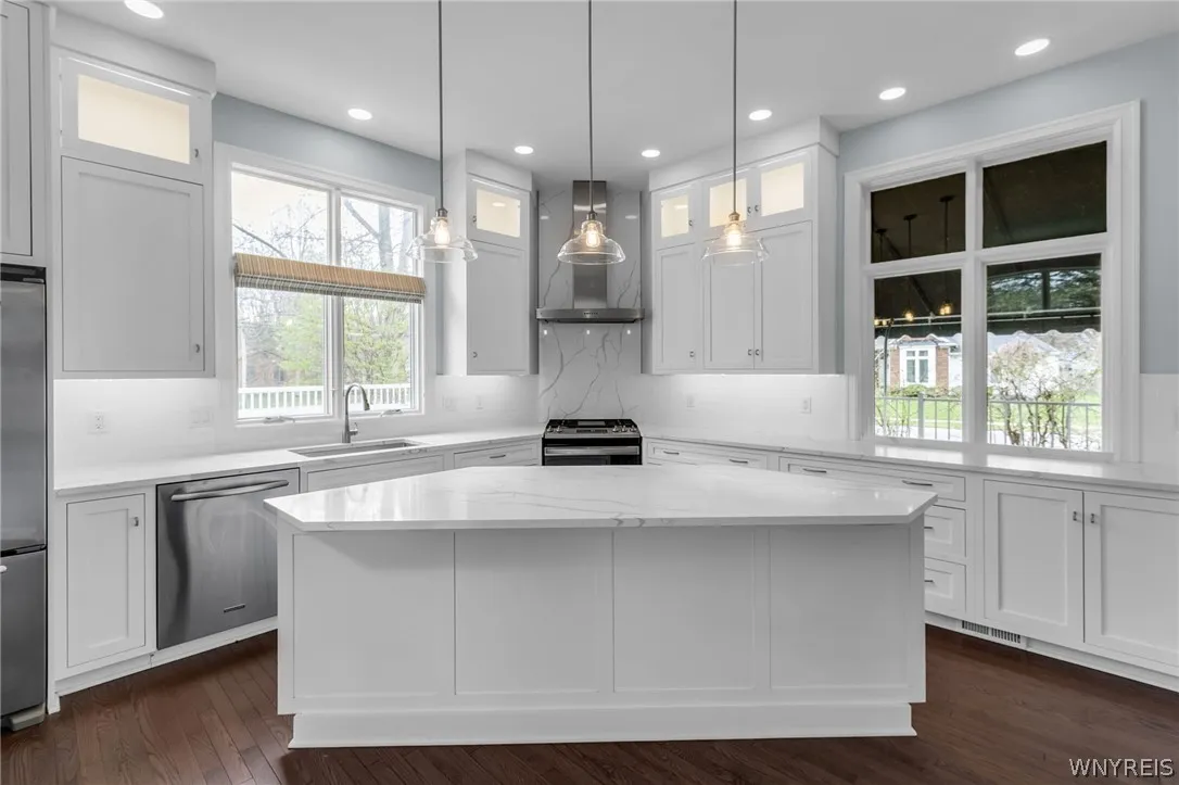 15 Brookshire Court, Amherst, New York 14051, Amherst, New York 14051, 3 Bedrooms Bedrooms, 7 Rooms Rooms,2 BathroomsBathrooms,Residential,For Sale,15 Brookshire Court, Amherst, New York 14051,0,B1674608