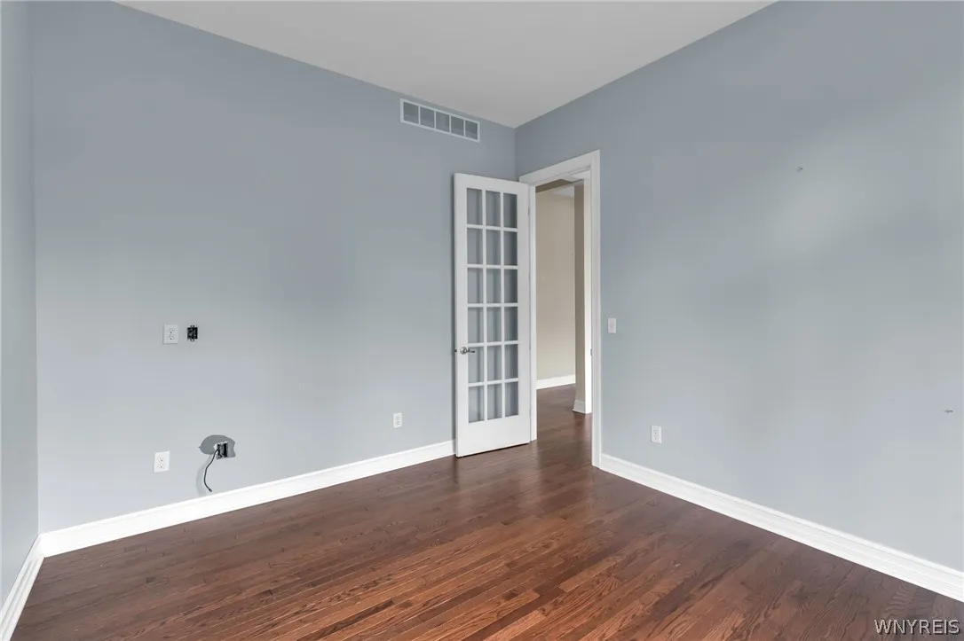 15 Brookshire Court, Amherst, New York 14051, Amherst, New York 14051, 3 Bedrooms Bedrooms, 7 Rooms Rooms,2 BathroomsBathrooms,Residential,For Sale,15 Brookshire Court, Amherst, New York 14051,0,B1674608