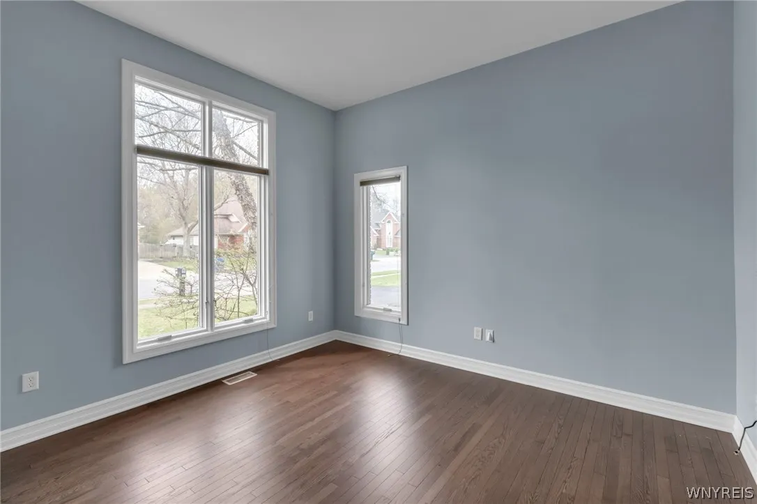 15 Brookshire Court, Amherst, New York 14051, Amherst, New York 14051, 3 Bedrooms Bedrooms, 7 Rooms Rooms,2 BathroomsBathrooms,Residential,For Sale,15 Brookshire Court, Amherst, New York 14051,0,B1674608