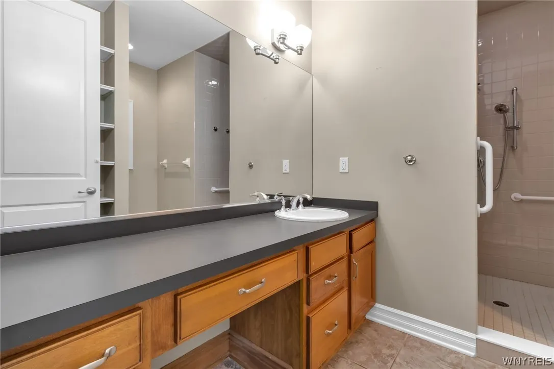 15 Brookshire Court, Amherst, New York 14051, Amherst, New York 14051, 3 Bedrooms Bedrooms, 7 Rooms Rooms,2 BathroomsBathrooms,Residential,For Sale,15 Brookshire Court, Amherst, New York 14051,0,B1674608