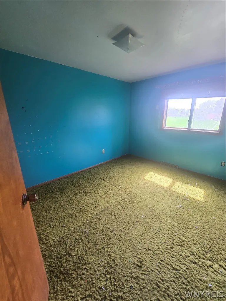 5741 Berg Road, Orchard Park, New York 14218, Orchard Park, New York 14218, 6 Bedrooms Bedrooms, ,2 BathroomsBathrooms,Residential,For Sale,5741 Berg Road, Orchard Park, New York 14218,0,B1674687