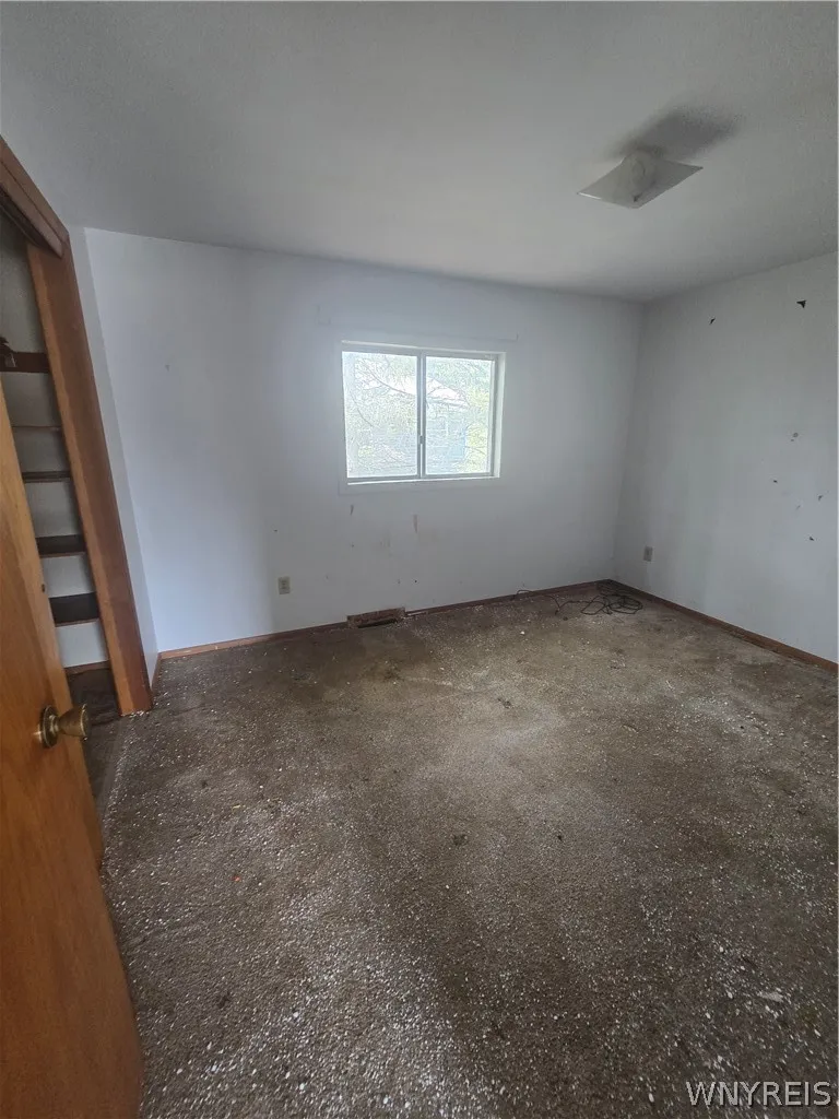 5741 Berg Road, Orchard Park, New York 14218, Orchard Park, New York 14218, 6 Bedrooms Bedrooms, ,2 BathroomsBathrooms,Residential,For Sale,5741 Berg Road, Orchard Park, New York 14218,0,B1674687