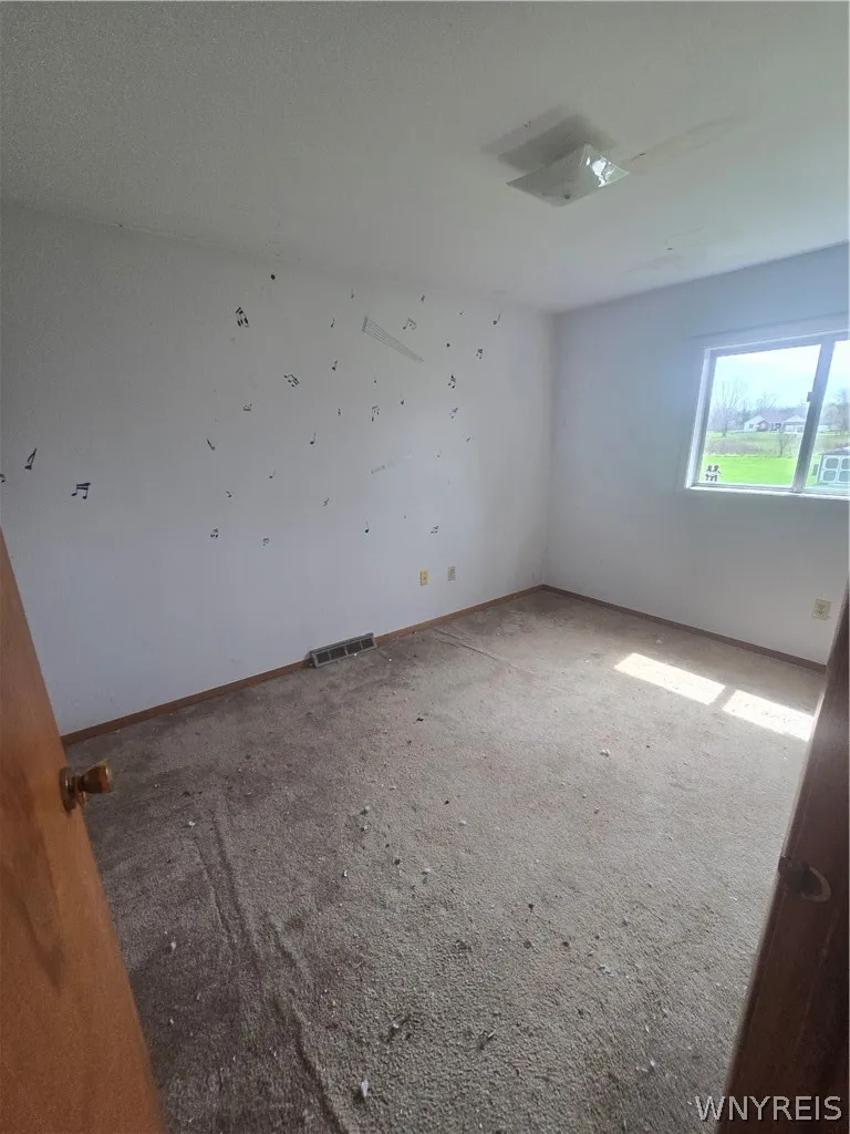 5741 Berg Road, Orchard Park, New York 14218, Orchard Park, New York 14218, 6 Bedrooms Bedrooms, ,2 BathroomsBathrooms,Residential,For Sale,5741 Berg Road, Orchard Park, New York 14218,0,B1674687