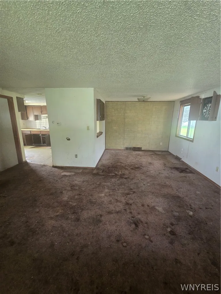 5741 Berg Road, Orchard Park, New York 14218, Orchard Park, New York 14218, 6 Bedrooms Bedrooms, ,2 BathroomsBathrooms,Residential,For Sale,5741 Berg Road, Orchard Park, New York 14218,0,B1674687