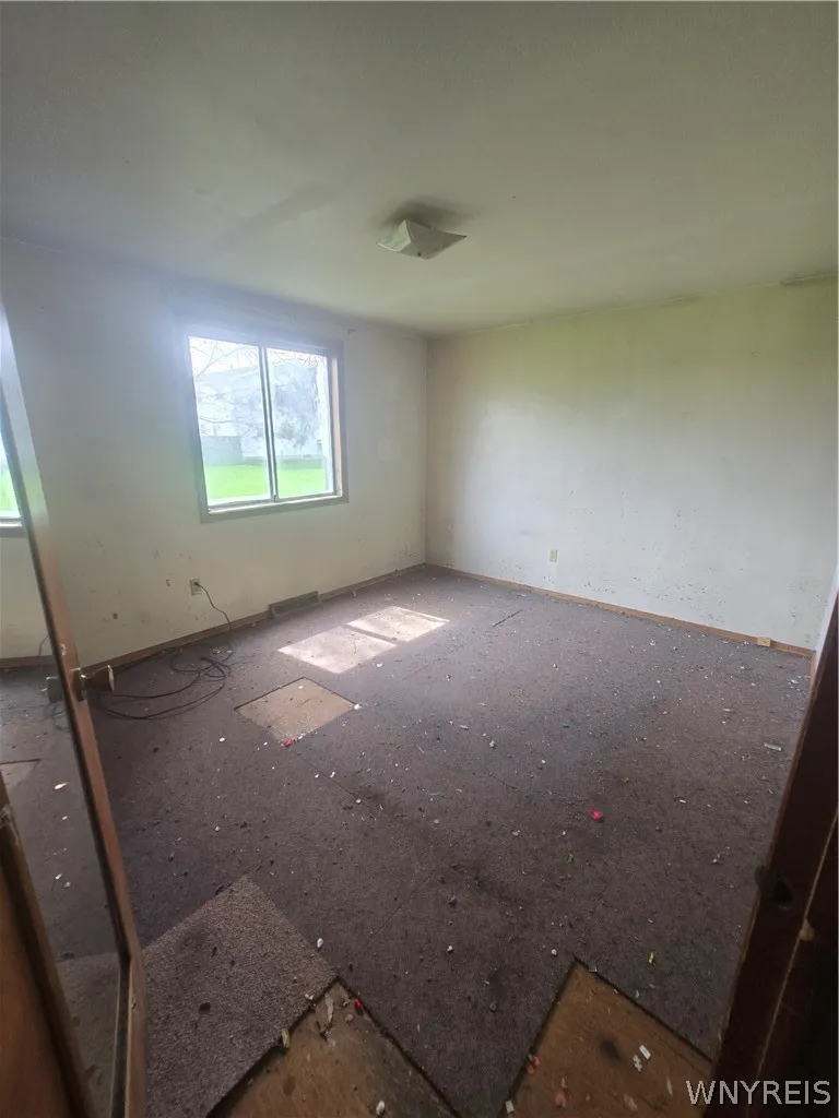 5741 Berg Road, Orchard Park, New York 14218, Orchard Park, New York 14218, 6 Bedrooms Bedrooms, ,2 BathroomsBathrooms,Residential,For Sale,5741 Berg Road, Orchard Park, New York 14218,0,B1674687