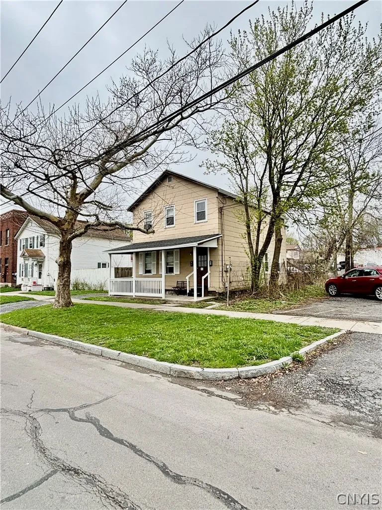 13 Wall Street, Auburn, New York 13021, Auburn, New York 13021, 4 Bedroom Bedrooms, ,2 BathroomBathrooms,Residential,For Sale,13 Wall Street, Auburn, New York 13021,0,S1674966