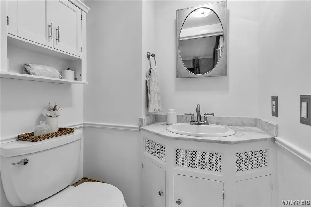 7 Harvard Place, Orchard Park, New York 14127, Orchard Park, New York 14127, 4 Bedrooms Bedrooms, 12 Rooms Rooms,2 BathroomsBathrooms,Residential,For Sale,7 Harvard Place, Orchard Park, New York 14127,0,B1674803