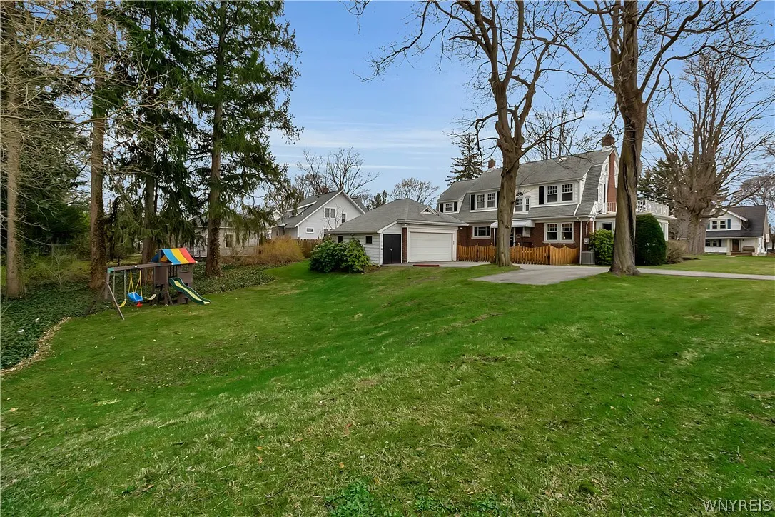 7 Harvard Place, Orchard Park, New York 14127, Orchard Park, New York 14127, 4 Bedrooms Bedrooms, 12 Rooms Rooms,2 BathroomsBathrooms,Residential,For Sale,7 Harvard Place, Orchard Park, New York 14127,0,B1674803