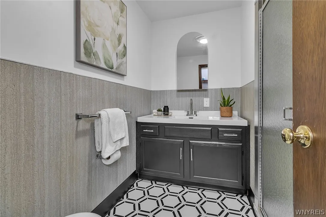7 Harvard Place, Orchard Park, New York 14127, Orchard Park, New York 14127, 4 Bedrooms Bedrooms, 12 Rooms Rooms,2 BathroomsBathrooms,Residential,For Sale,7 Harvard Place, Orchard Park, New York 14127,0,B1674803