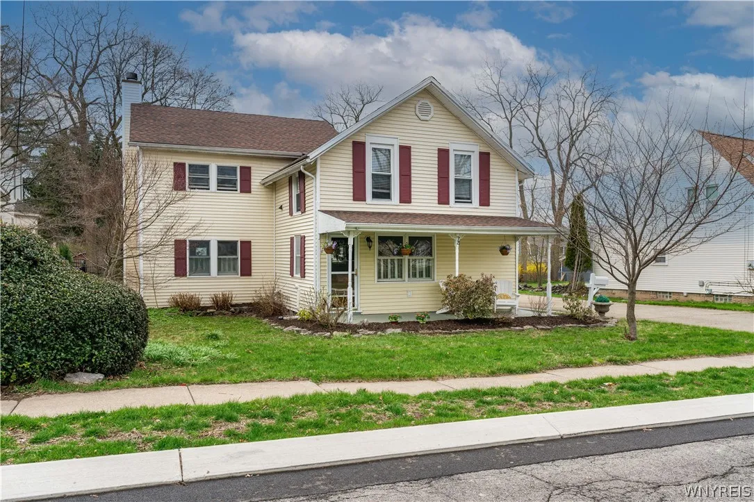 74 Orchard Street, Amherst, New York 14221, Amherst, New York 14221, 3 Bedrooms Bedrooms, 11 Rooms Rooms,2 BathroomsBathrooms,Residential,Closed,74 Orchard Street, Amherst, New York 14221,0,B1674769