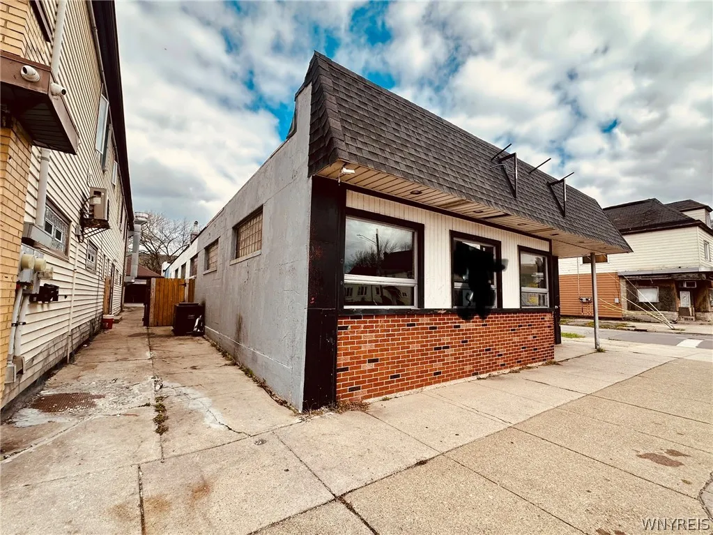 1202 East Lovejoy Street, Buffalo, New York 14206, Buffalo, New York 14206, ,Commercial Sale,For Sale,1202 East Lovejoy Street, Buffalo, New York 14206,0,B1675265