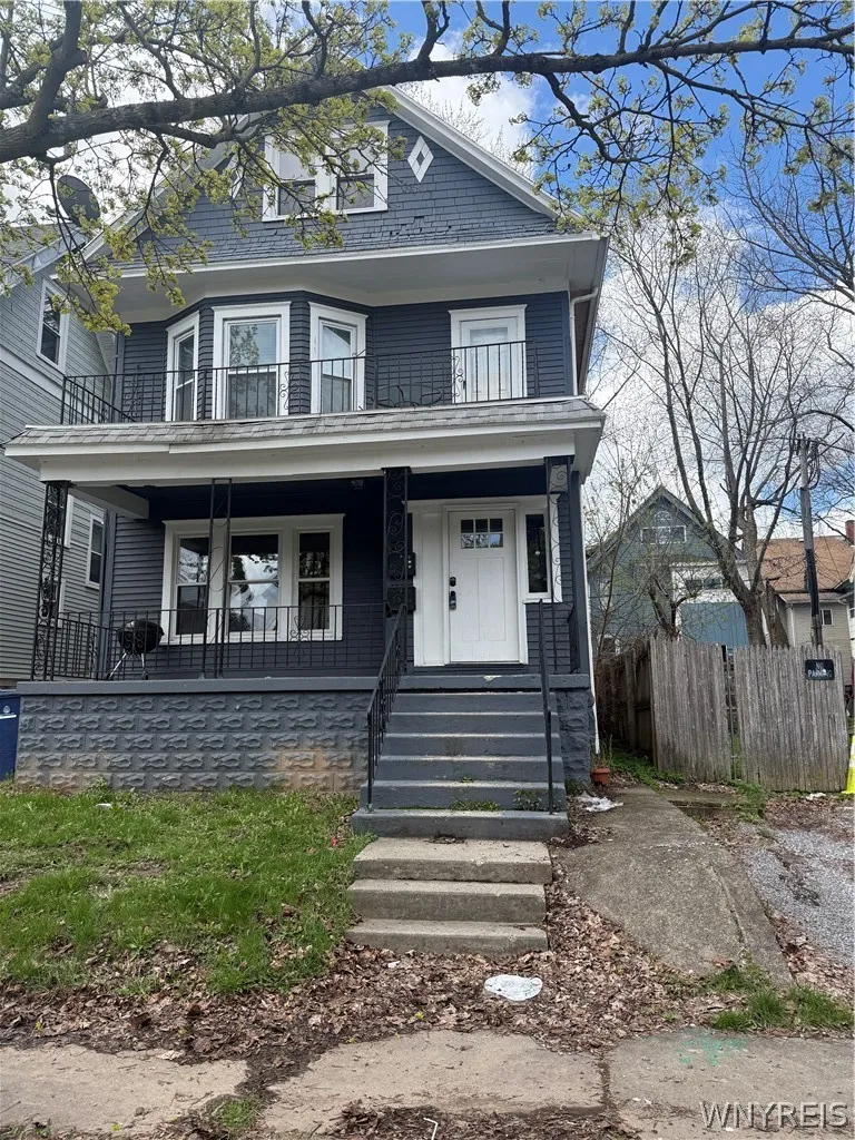 238 Oxford Avenue Upper, Buffalo, New York 14209, Buffalo, New York 14209, 3 Bedrooms Bedrooms, 7 Rooms Rooms,1 BathroomBathrooms,Residential Lease,For Rent,238 Oxford Avenue Upper, Buffalo, New York 14209,0,B1675306