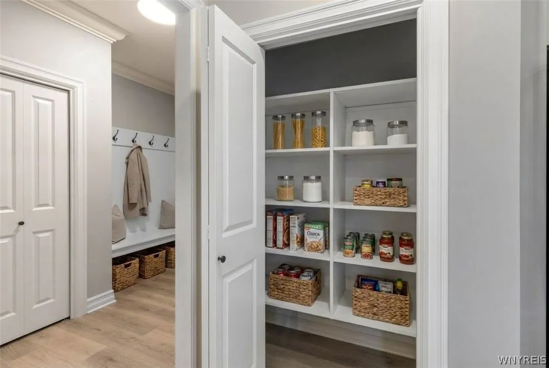 6313 Webster Road, Orchard Park, New York 14127, Orchard Park, New York 14127, 3 Bedrooms Bedrooms, 10 Rooms Rooms,2 BathroomsBathrooms,Residential,For Sale,6313 Webster Road, Orchard Park, New York 14127,0,B1673605