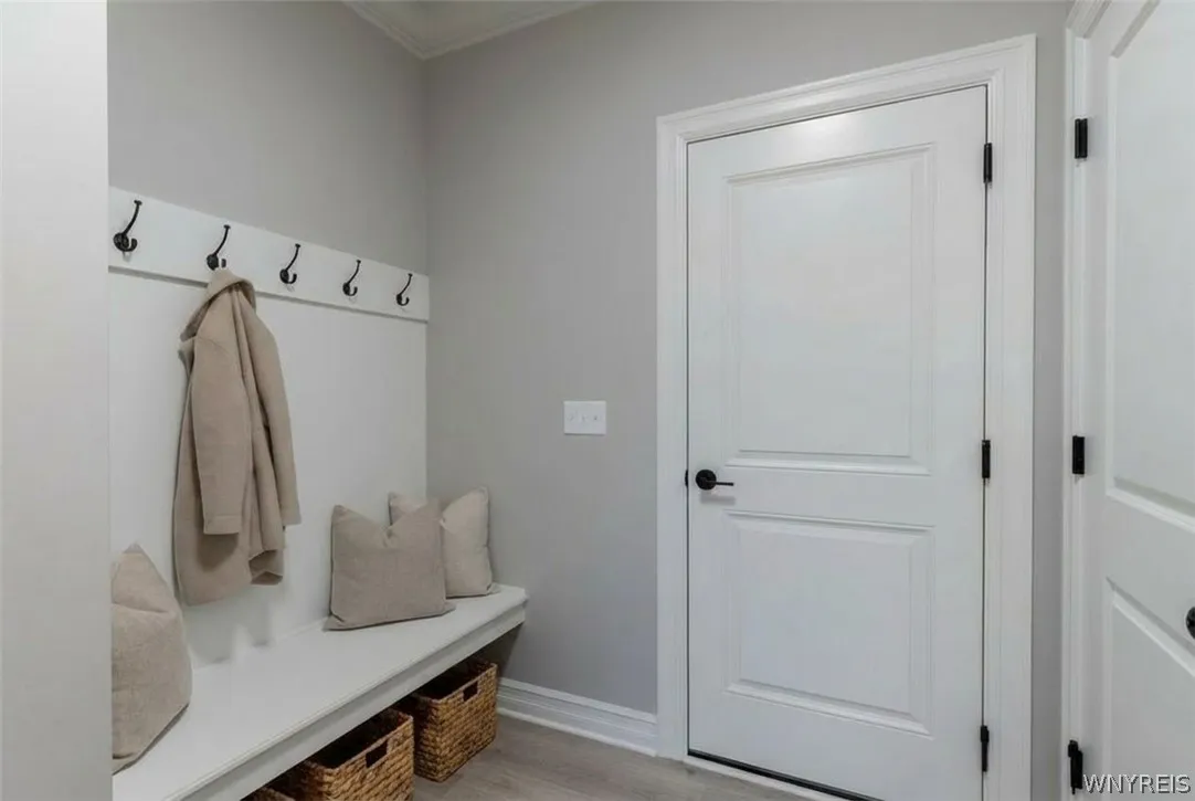 6313 Webster Road, Orchard Park, New York 14127, Orchard Park, New York 14127, 3 Bedrooms Bedrooms, 10 Rooms Rooms,2 BathroomsBathrooms,Residential,For Sale,6313 Webster Road, Orchard Park, New York 14127,0,B1673605