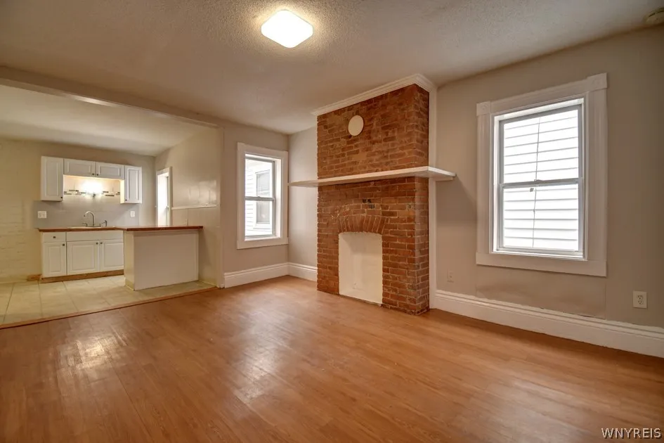 25 Bremen Street, Buffalo, New York 14213, Buffalo, New York 14213, 4 Bedrooms Bedrooms, ,2 BathroomsBathrooms,Residential,For Sale,25 Bremen Street, Buffalo, New York 14213,0,B1674885