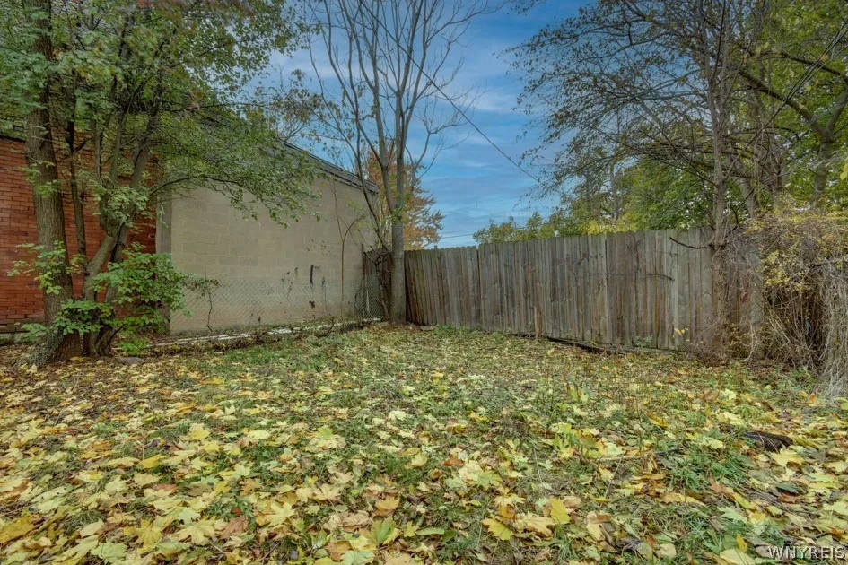25 Bremen Street, Buffalo, New York 14213, Buffalo, New York 14213, 4 Bedrooms Bedrooms, ,2 BathroomsBathrooms,Residential,For Sale,25 Bremen Street, Buffalo, New York 14213,0,B1674885