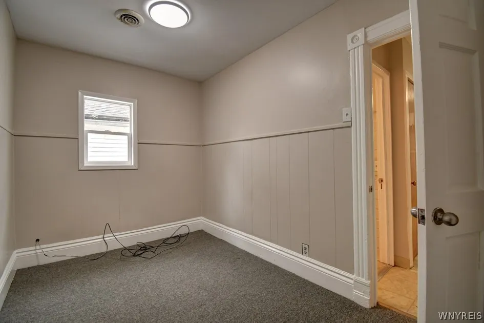 25 Bremen Street, Buffalo, New York 14213, Buffalo, New York 14213, 4 Bedrooms Bedrooms, ,2 BathroomsBathrooms,Residential,For Sale,25 Bremen Street, Buffalo, New York 14213,0,B1674885