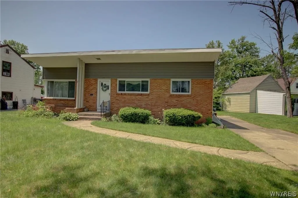 274 Stevenson Boulevard, Amherst, New York 14226, Amherst, New York 14226, 2 Bedrooms Bedrooms, 6 Rooms Rooms,1 BathroomBathrooms,Residential,For Sale,274 Stevenson Boulevard, Amherst, New York 14226,0,B1674812