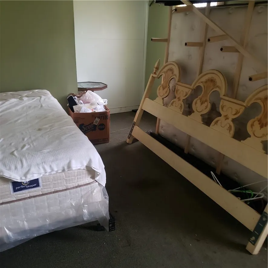 87 Flint Street, Rochester, New York 14608, Rochester, New York 14608, 4 Bedrooms Bedrooms, 7 Rooms Rooms,2 BathroomsBathrooms,Residential,For Sale,87 Flint Street, Rochester, New York 14608,0,R1675119