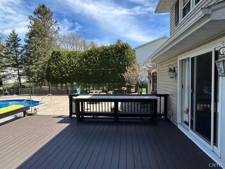 4901 Edgeworth Drive, Manlius, New York 13104, Manlius, New York 13104, 4 Bedrooms Bedrooms, 8 Rooms Rooms,3 BathroomsBathrooms,Residential,For Sale,4901 Edgeworth Drive, Manlius, New York 13104,0,S1675398