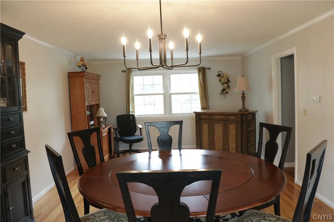 4901 Edgeworth Drive, Manlius, New York 13104, Manlius, New York 13104, 4 Bedrooms Bedrooms, 8 Rooms Rooms,3 BathroomsBathrooms,Residential,For Sale,4901 Edgeworth Drive, Manlius, New York 13104,0,S1675398