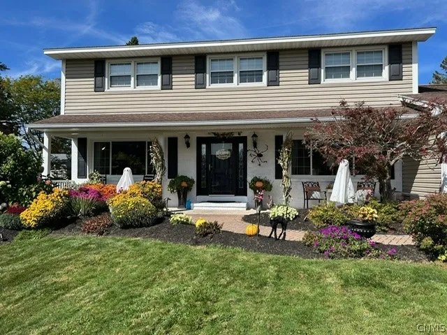 4901 Edgeworth Drive, Manlius, New York 13104, Manlius, New York 13104, 4 Bedrooms Bedrooms, 8 Rooms Rooms,3 BathroomsBathrooms,Residential,For Sale,4901 Edgeworth Drive, Manlius, New York 13104,0,S1675398