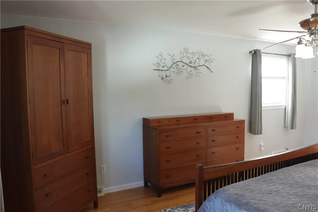 4901 Edgeworth Drive, Manlius, New York 13104, Manlius, New York 13104, 4 Bedrooms Bedrooms, 8 Rooms Rooms,3 BathroomsBathrooms,Residential,For Sale,4901 Edgeworth Drive, Manlius, New York 13104,0,S1675398