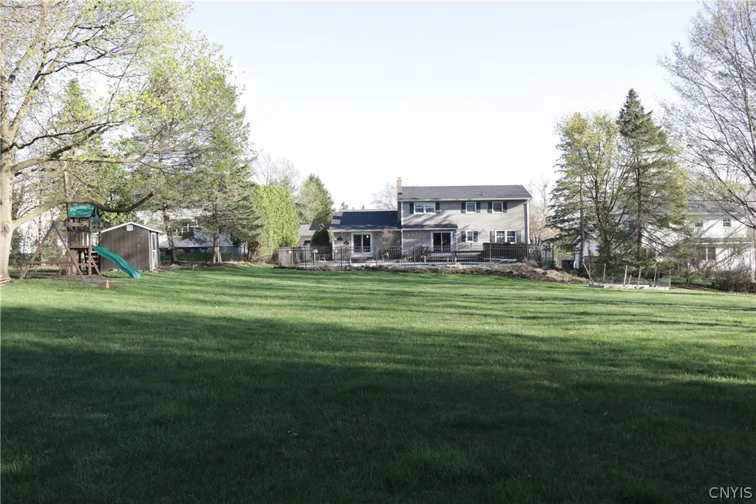 4901 Edgeworth Drive, Manlius, New York 13104, Manlius, New York 13104, 4 Bedrooms Bedrooms, 8 Rooms Rooms,3 BathroomsBathrooms,Residential,For Sale,4901 Edgeworth Drive, Manlius, New York 13104,0,S1675398