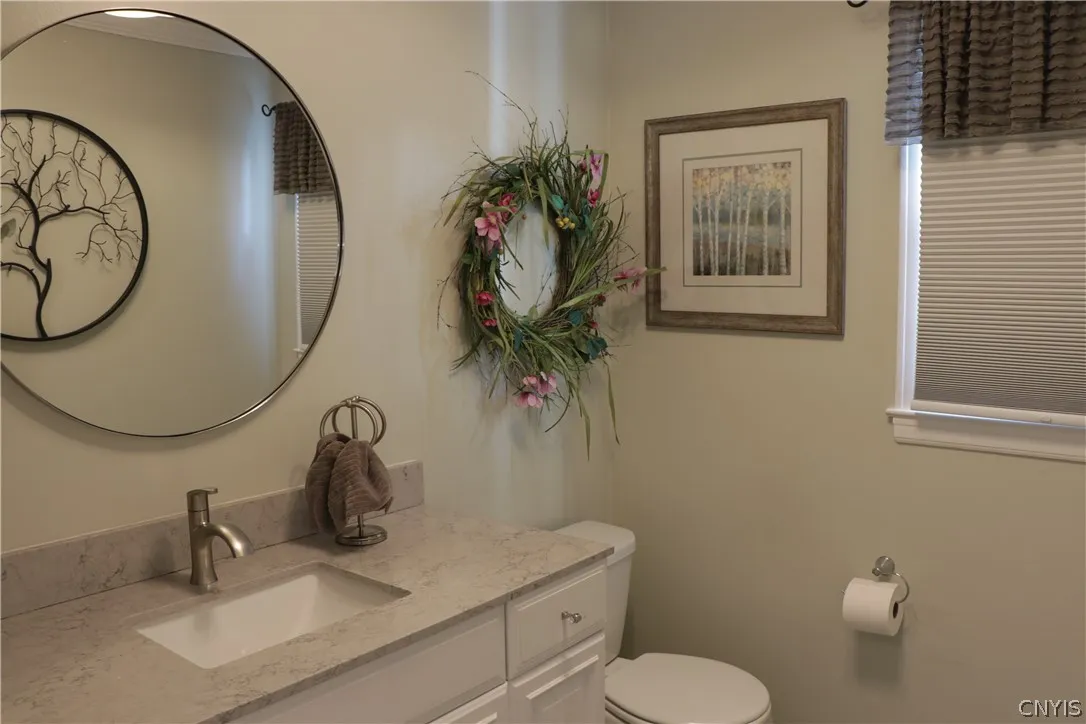 4901 Edgeworth Drive, Manlius, New York 13104, Manlius, New York 13104, 4 Bedrooms Bedrooms, 8 Rooms Rooms,3 BathroomsBathrooms,Residential,For Sale,4901 Edgeworth Drive, Manlius, New York 13104,0,S1675398