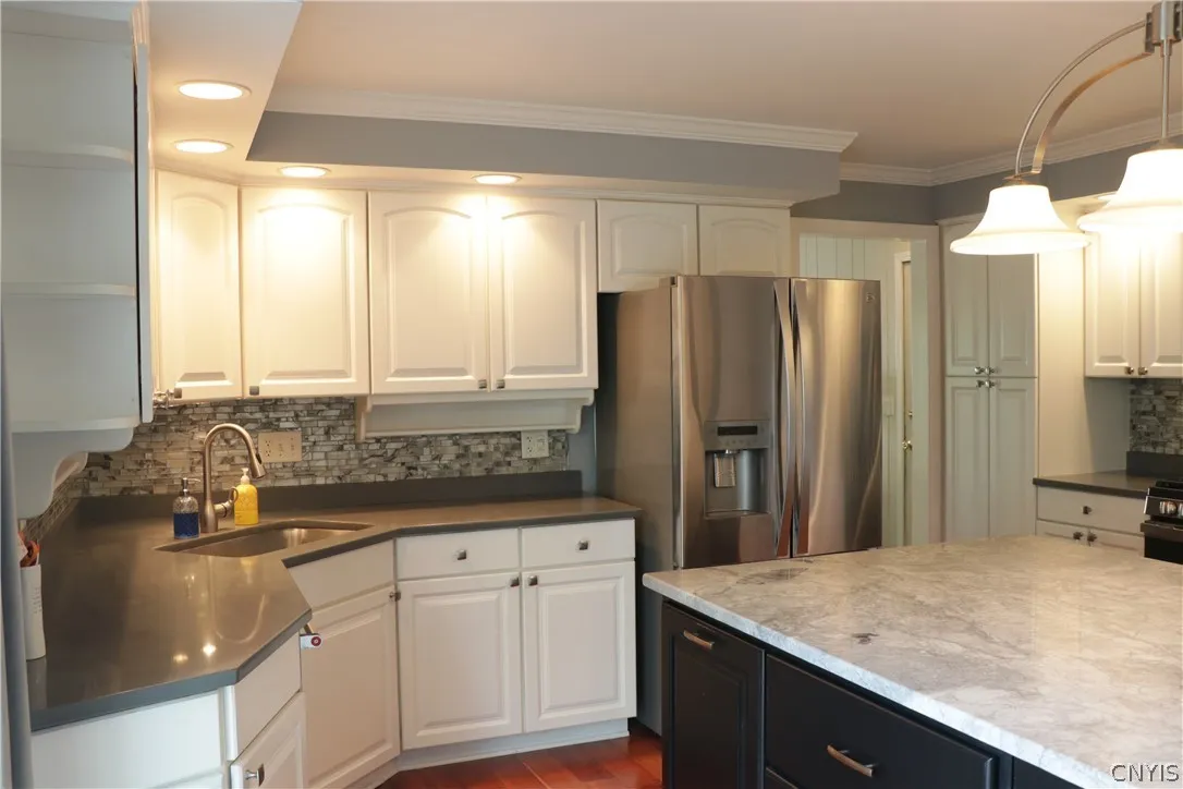 4901 Edgeworth Drive, Manlius, New York 13104, Manlius, New York 13104, 4 Bedrooms Bedrooms, 8 Rooms Rooms,3 BathroomsBathrooms,Residential,For Sale,4901 Edgeworth Drive, Manlius, New York 13104,0,S1675398