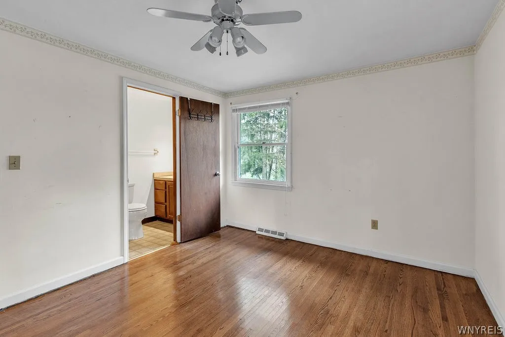 Main House Bedroom 1