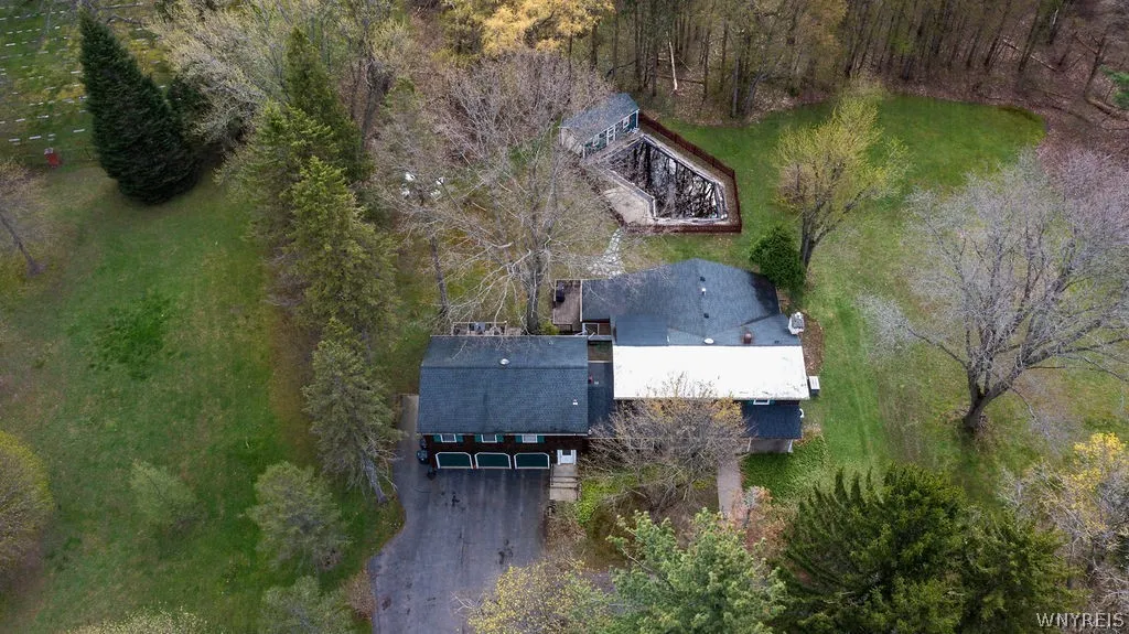 4585 S Buffalo Street, Orchard Park, New York 1412, Orchard Park, New York 14127, 4 Bedrooms Bedrooms, 8 Rooms Rooms,5 BathroomsBathrooms,Residential,For Sale,4585 S Buffalo Street, Orchard Park, New York 1412,0,B1674466