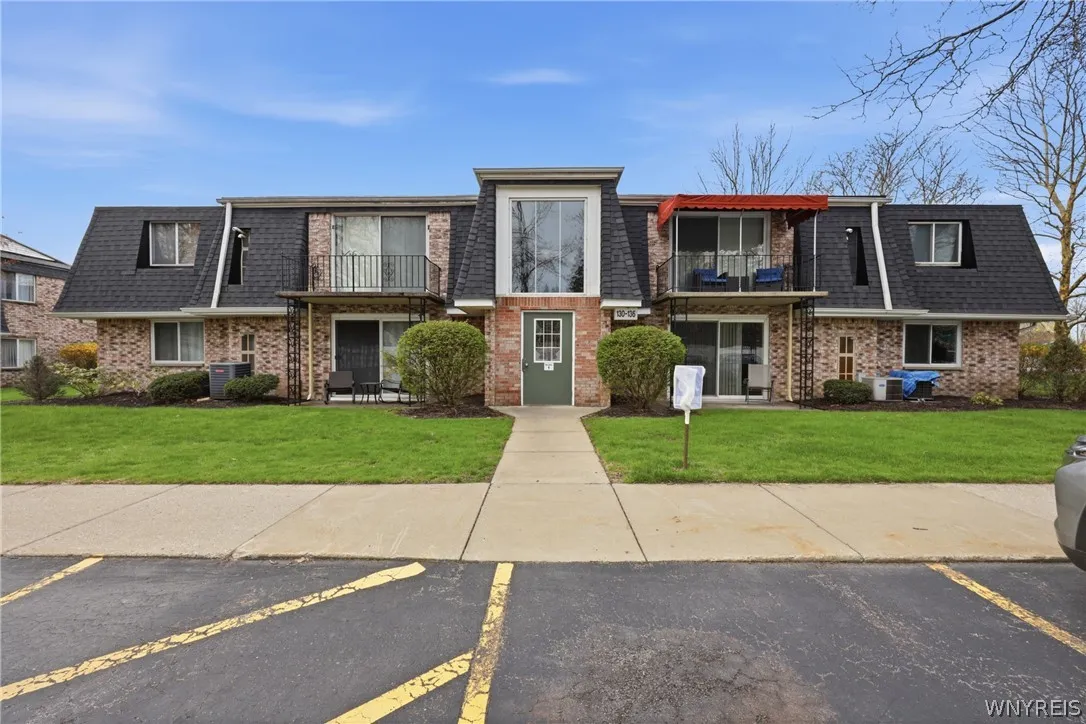 130 Foxberry Drive A, Amherst, New York 14068, Amherst, New York 14068, 2 Bedrooms Bedrooms, 5 Rooms Rooms,1 BathroomBathrooms,Residential,Closed,130 Foxberry Drive A, Amherst, New York 14068,0,B1674917